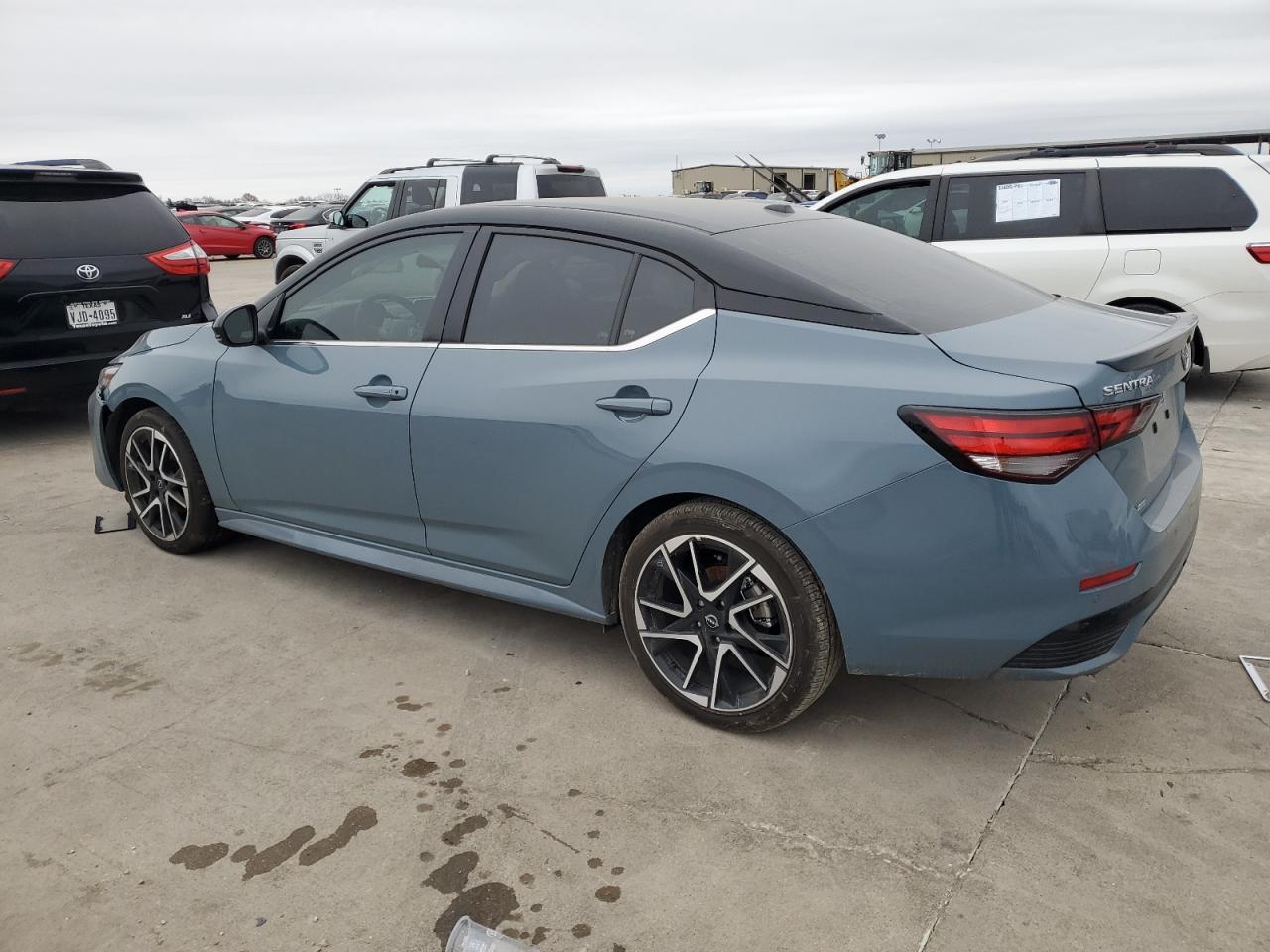 2024 Nissan Sentra - Image 2