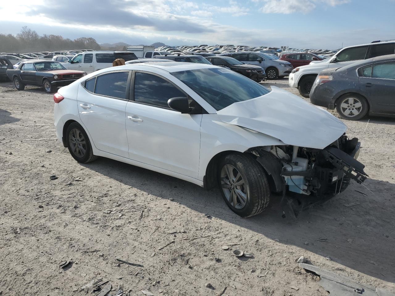 VIN 5NPD84LF9JH312162 2018 HYUNDAI ELANTRA no.4