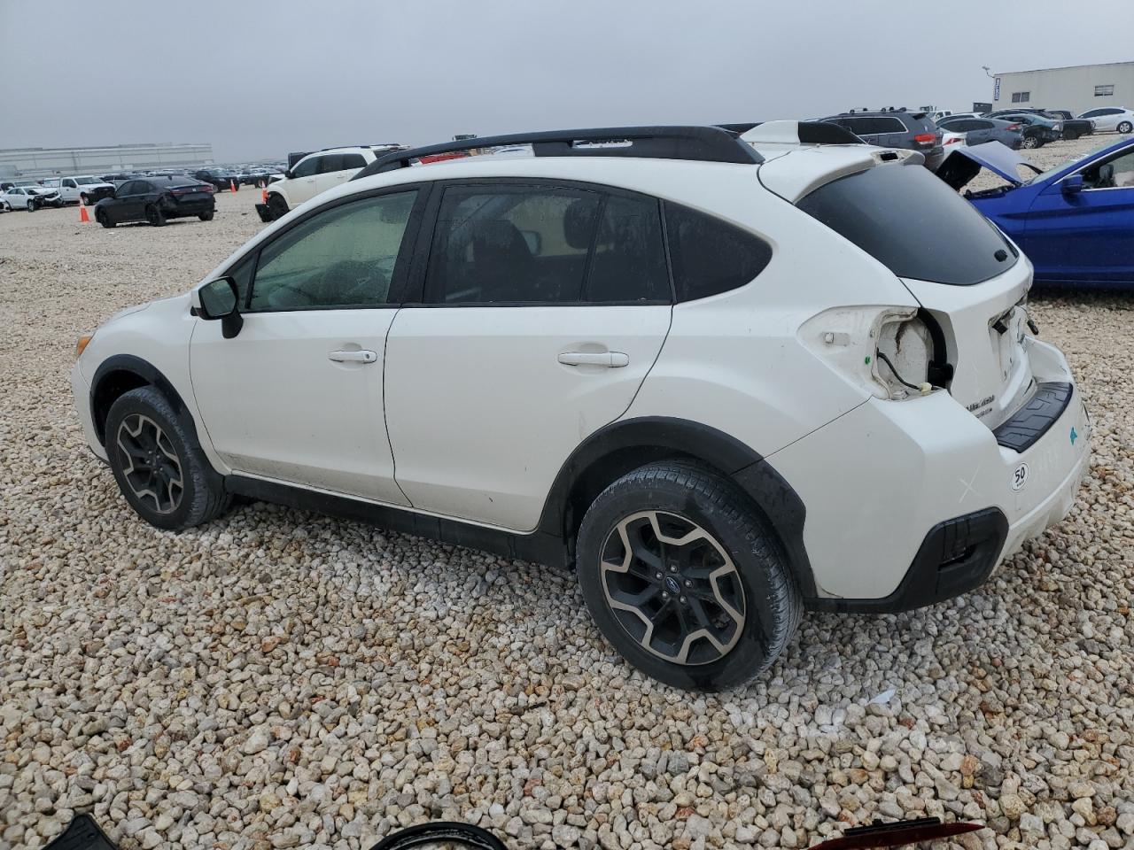 2016 Subaru XV - Image 2
