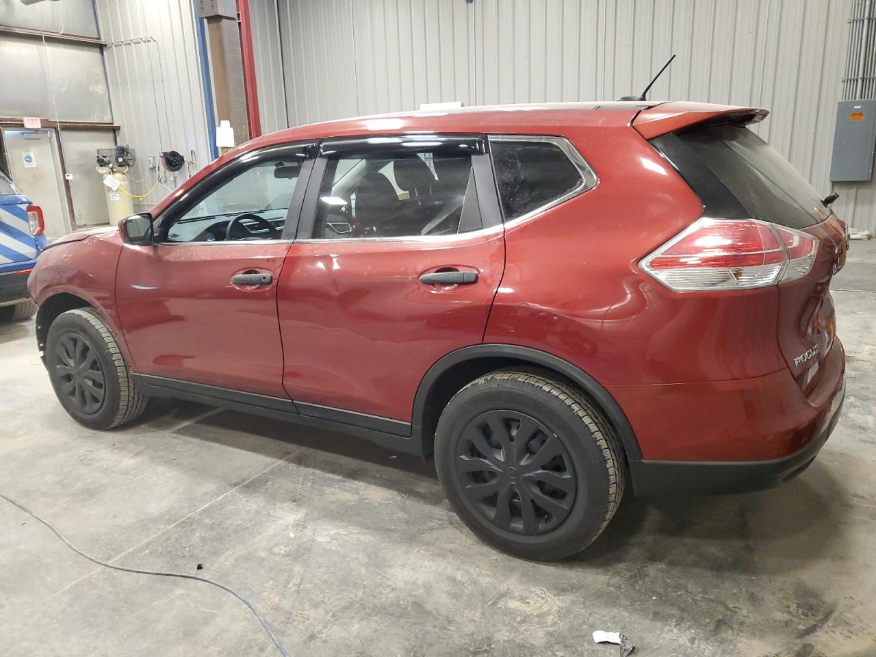 2016 Nissan Rogue - Image 2