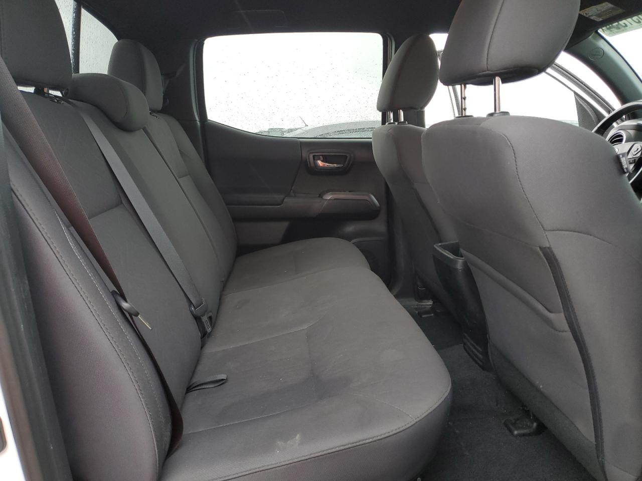 2018 Toyota Tacoma - Image 10