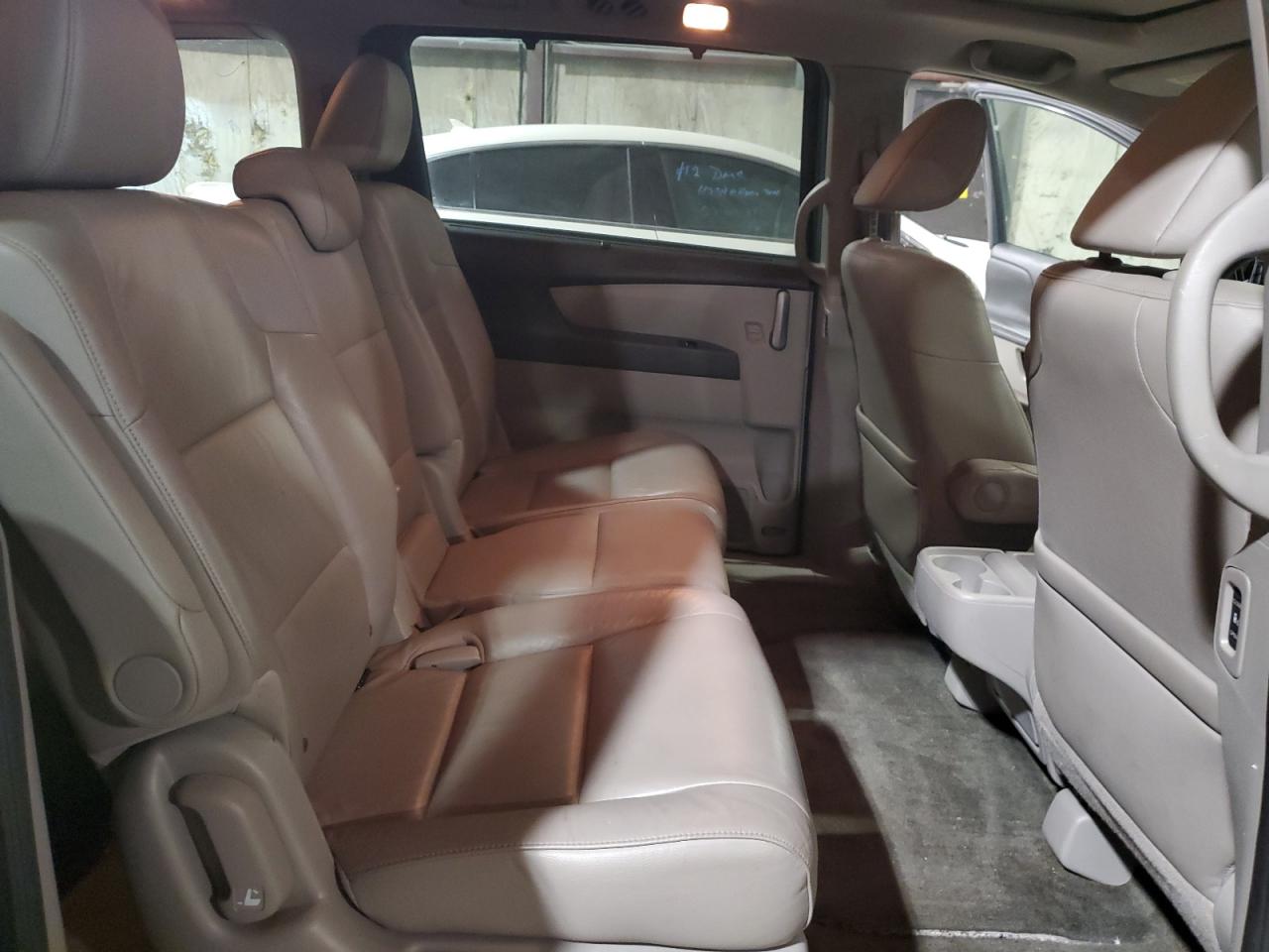 2013 Honda Odyssey - Image 11