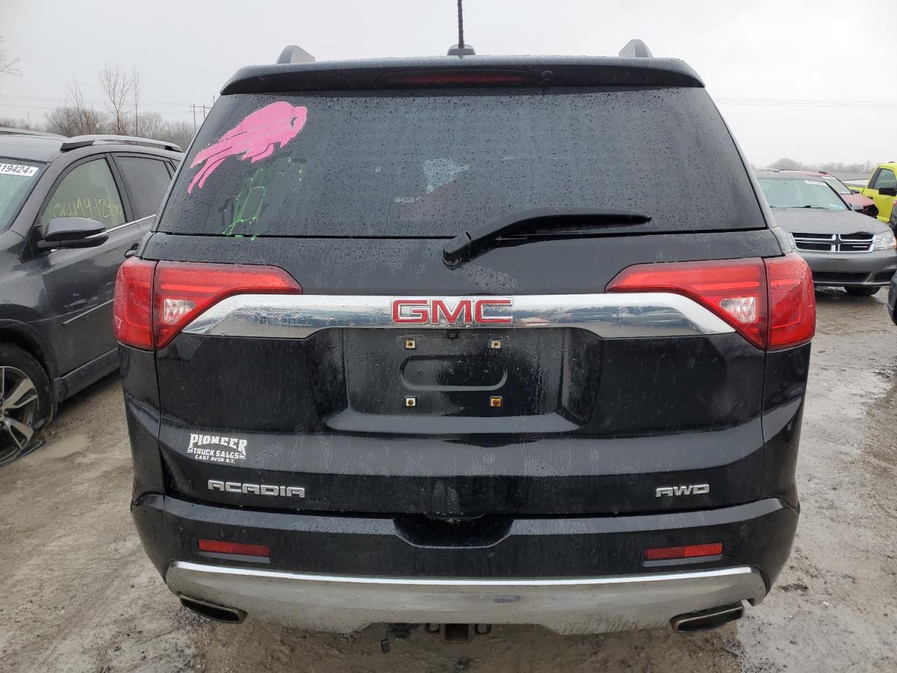 2017 GMC Acadia - Image 6