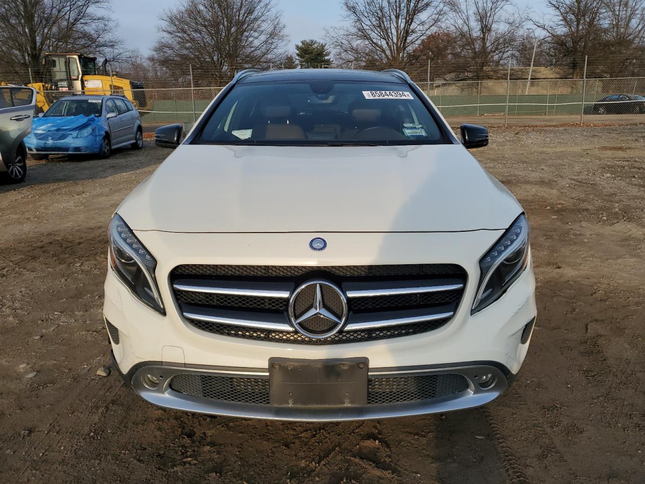 VIN WDCTG4GB3FJ037516 2015 MERCEDES-BENZ GLA-CLASS no.5