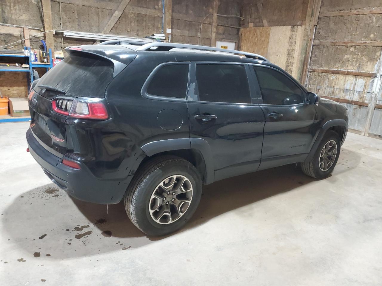 2020 Jeep Cherokee - Image 3