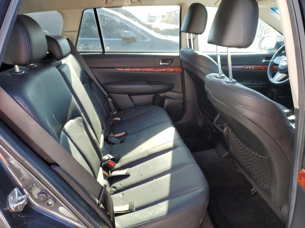 2011 Subaru Outback 2.5I Limited VIN: 4S4BRCKC5B3438341 Lot: 83920154