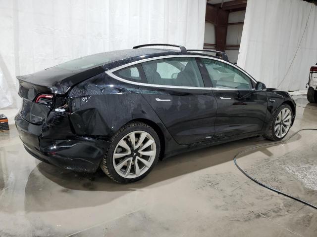  TESLA MODEL 3 2018 Черный