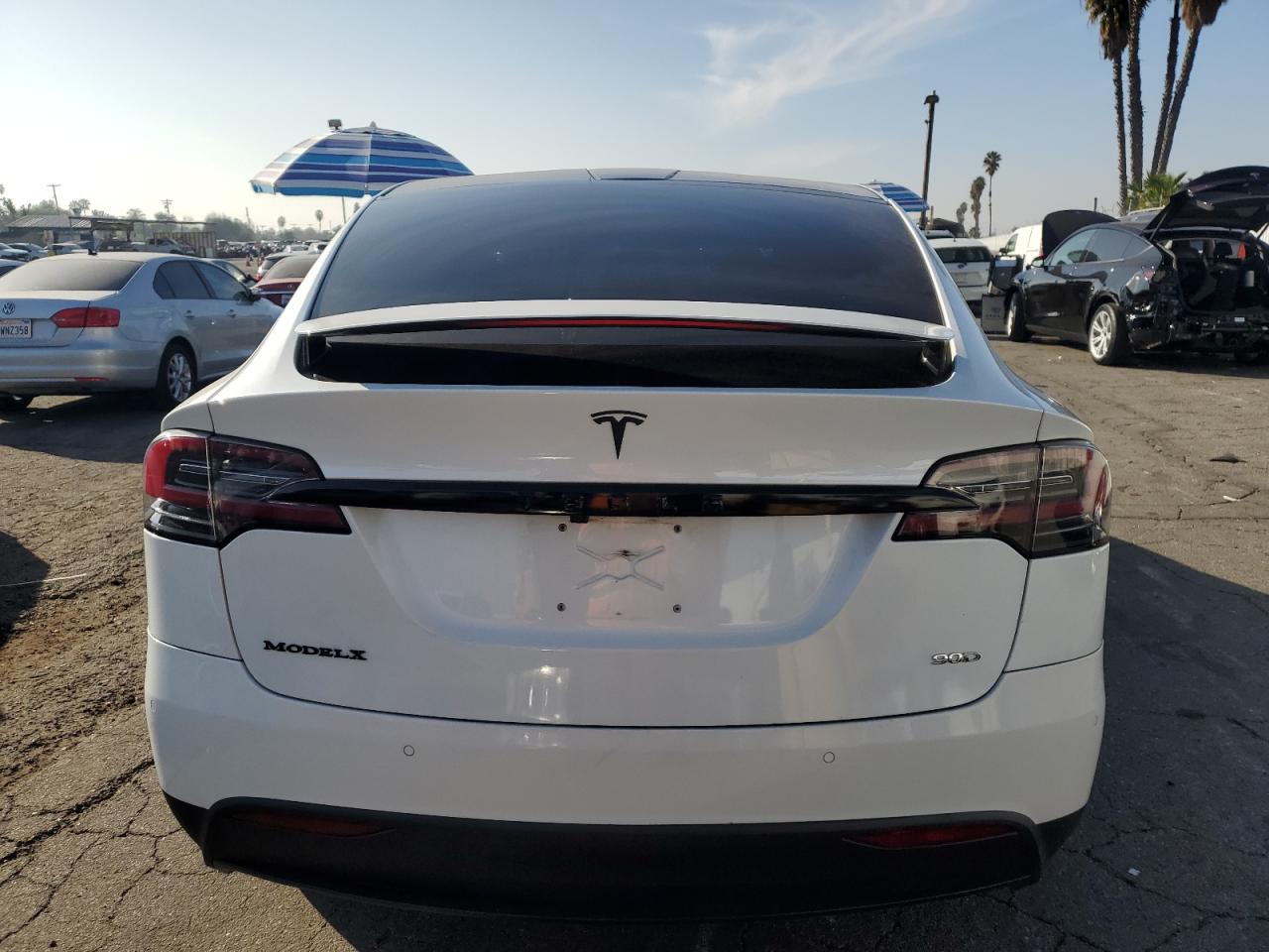 VIN 5YJXCAE24GF002884 2016 TESLA MODEL X no.6