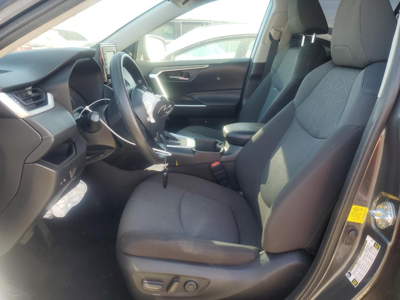 2022 Toyota RAV 4 - Image 7