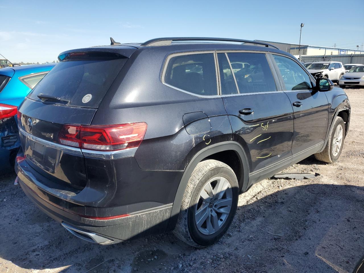 2021 Volkswagen Atlas - Image 3