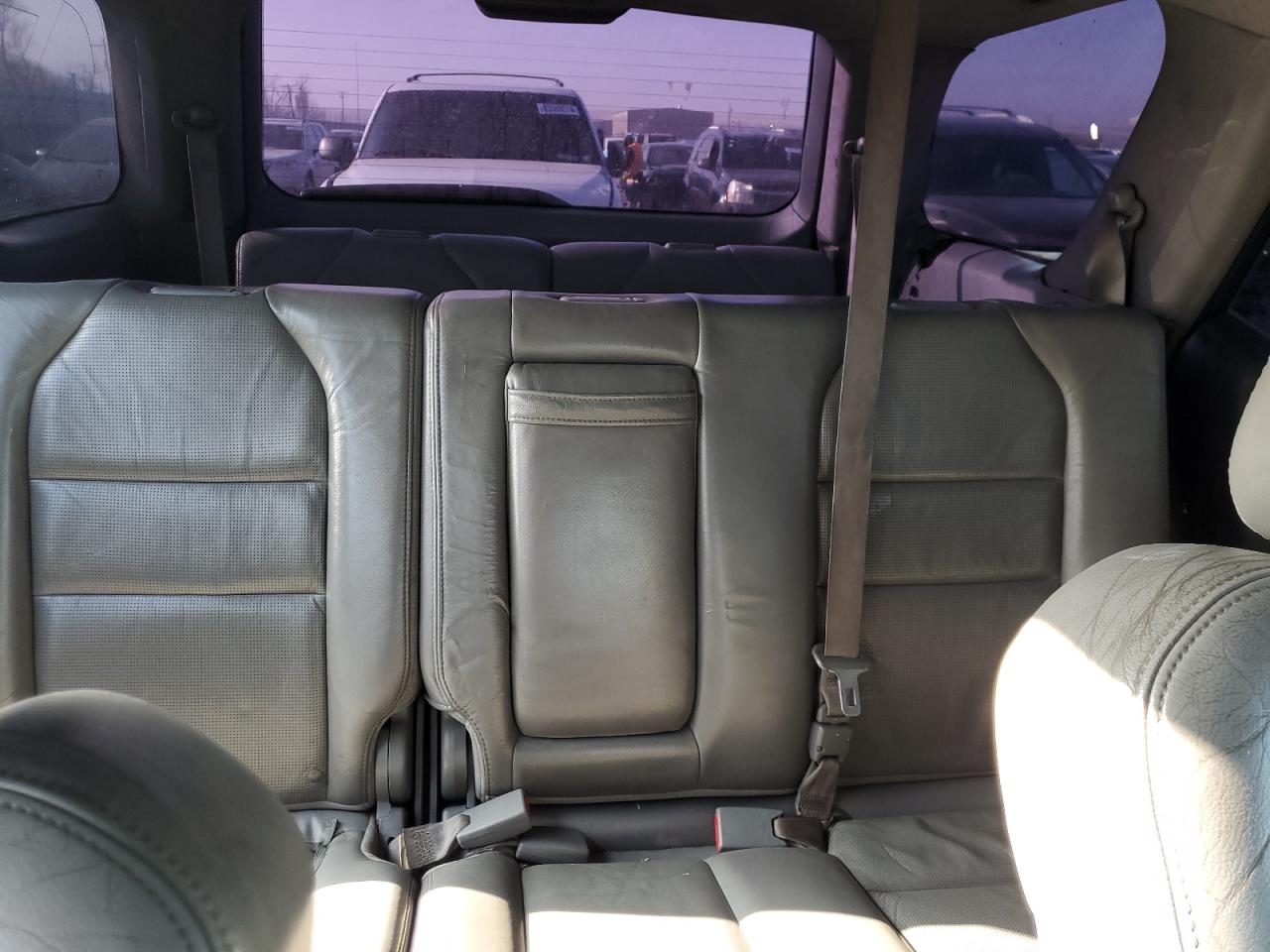 2005 Acura MDX - Image 10