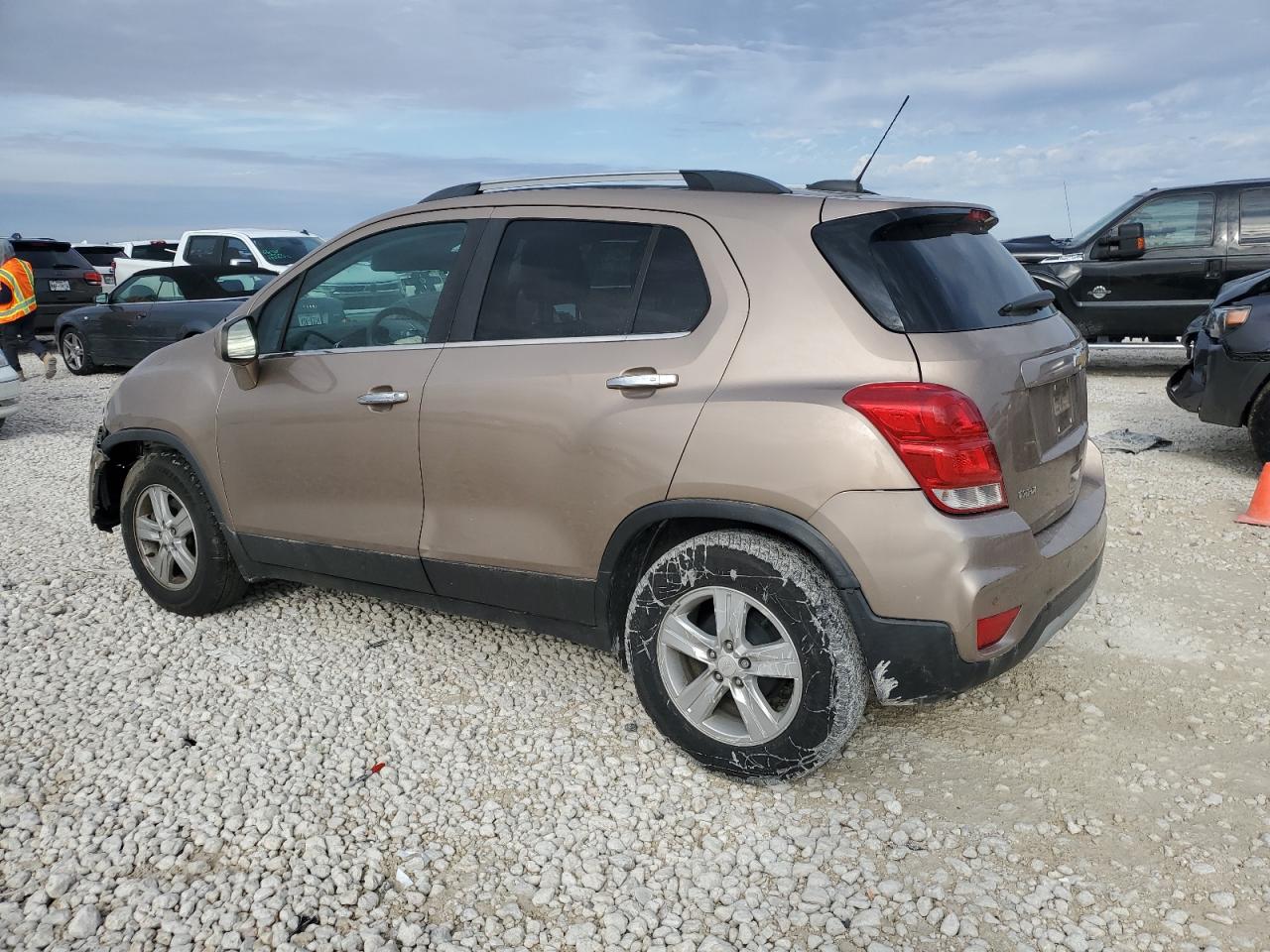2018 Chevrolet Trax - Image 2