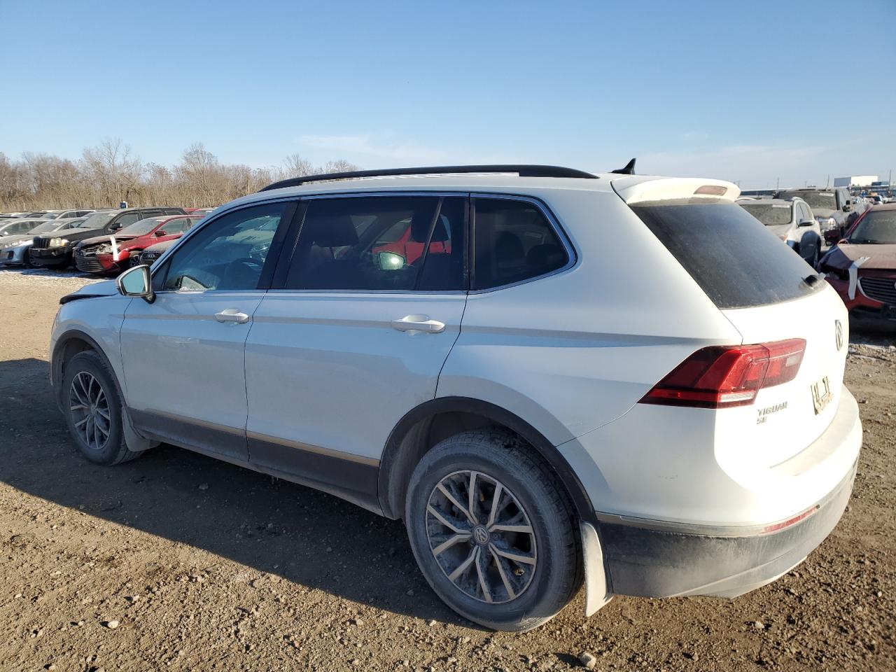 2021 Volkswagen Tiguan - Image 2