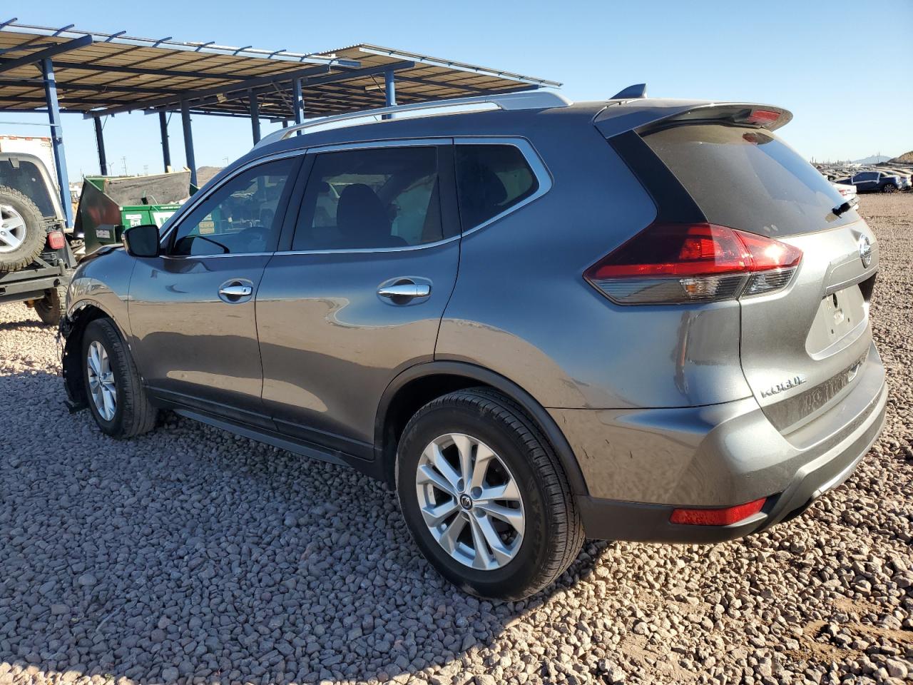 2018 Nissan Rogue - Image 2