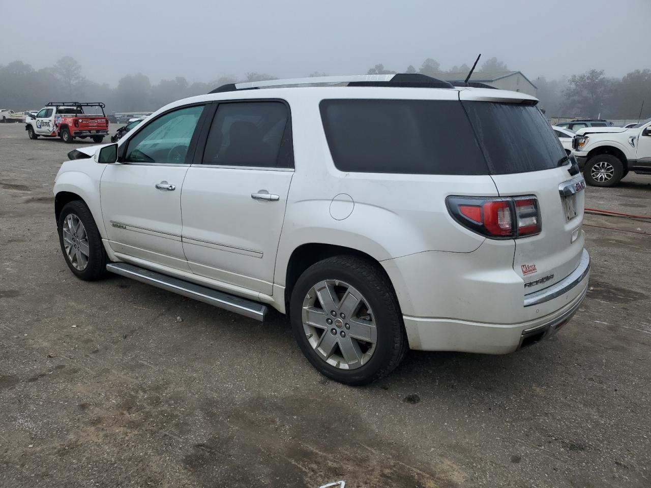 VIN 1GKKRTKD5GJ311819 2016 GMC ACADIA DEN no.2