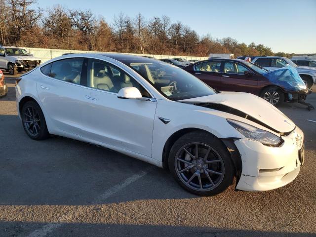  TESLA MODEL 3 2020 Білий