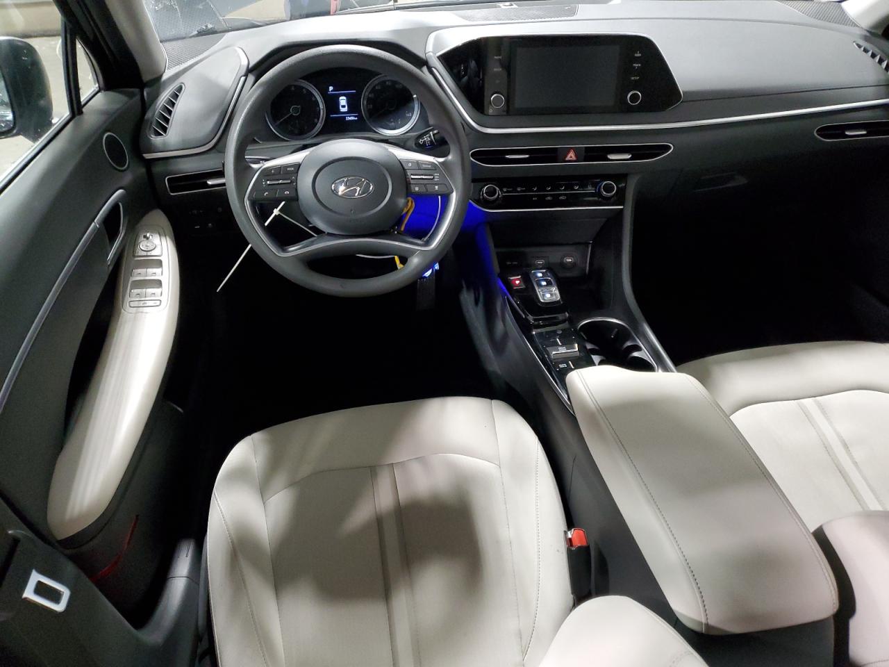 2023 Hyundai Sonata - Image 8