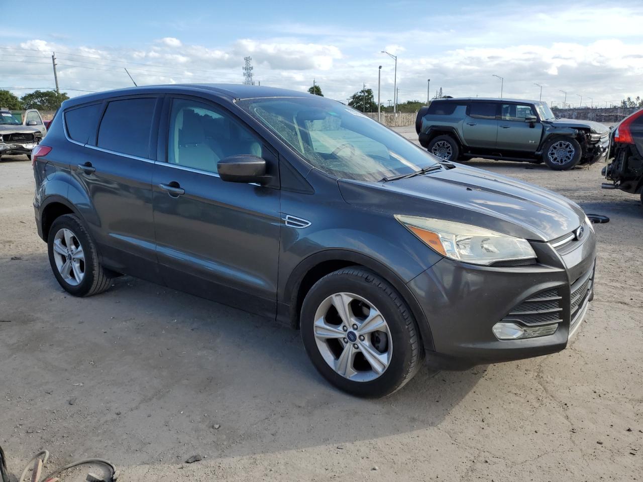 VIN 1FMCU0GX4FUB56933 2015 FORD ESCAPE no.4