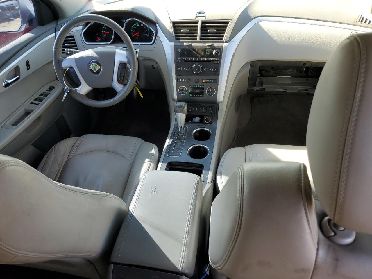 2011 Chevrolet Traverse - Image 8