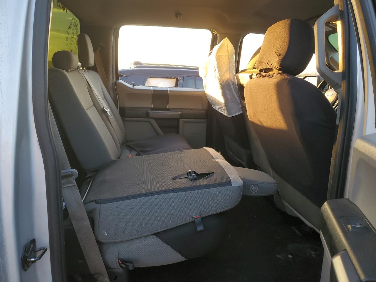 2019 Ford F-150 - Image 10