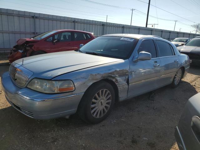 2005 Lincoln Town Car Signature