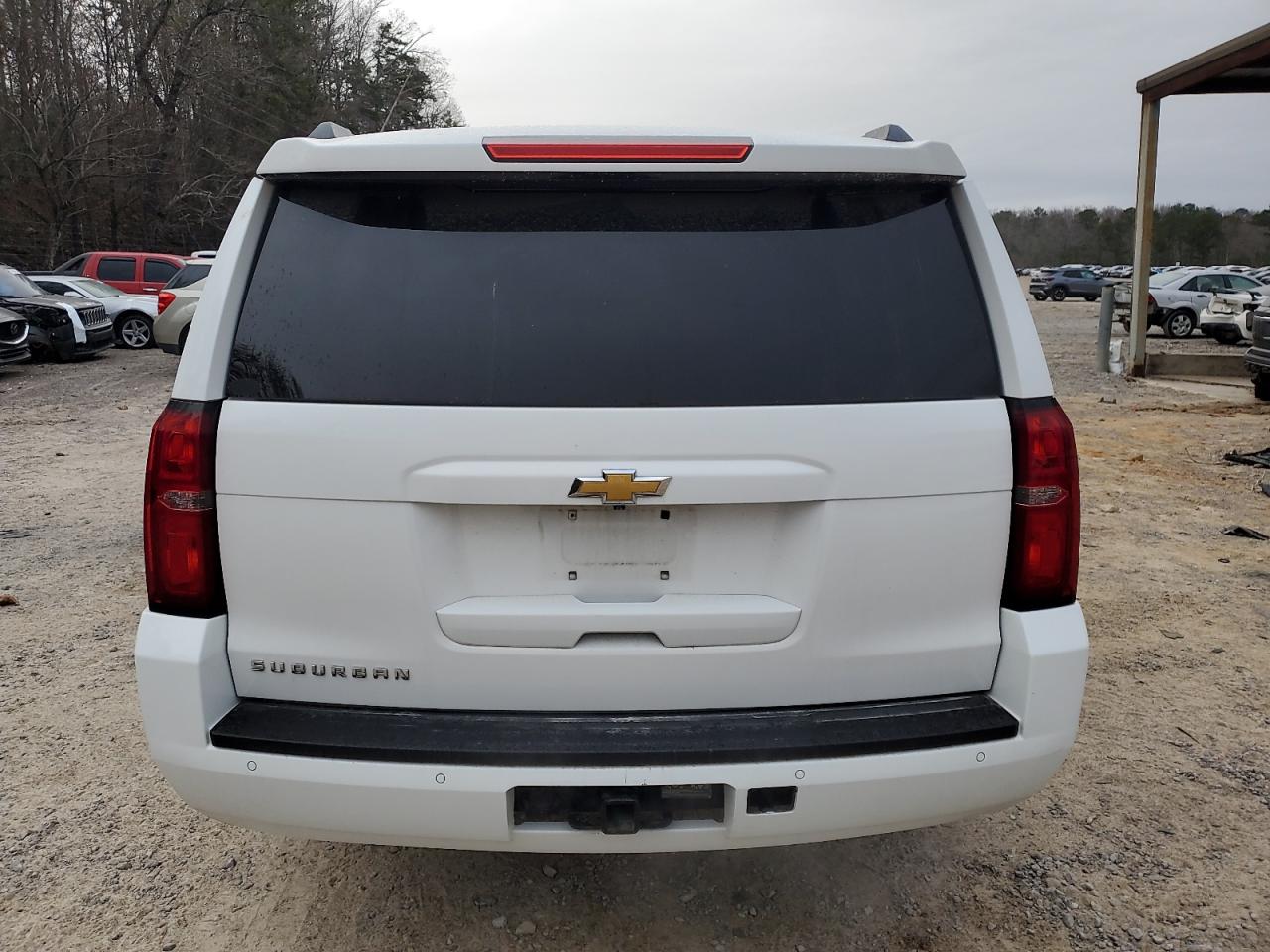 VIN 1GNSCJKC5FR295525 2015 CHEVROLET SUBURBAN no.6