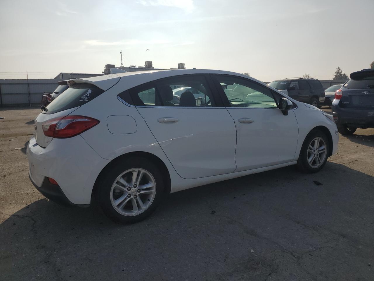2017 Chevrolet Cruze - Image 3