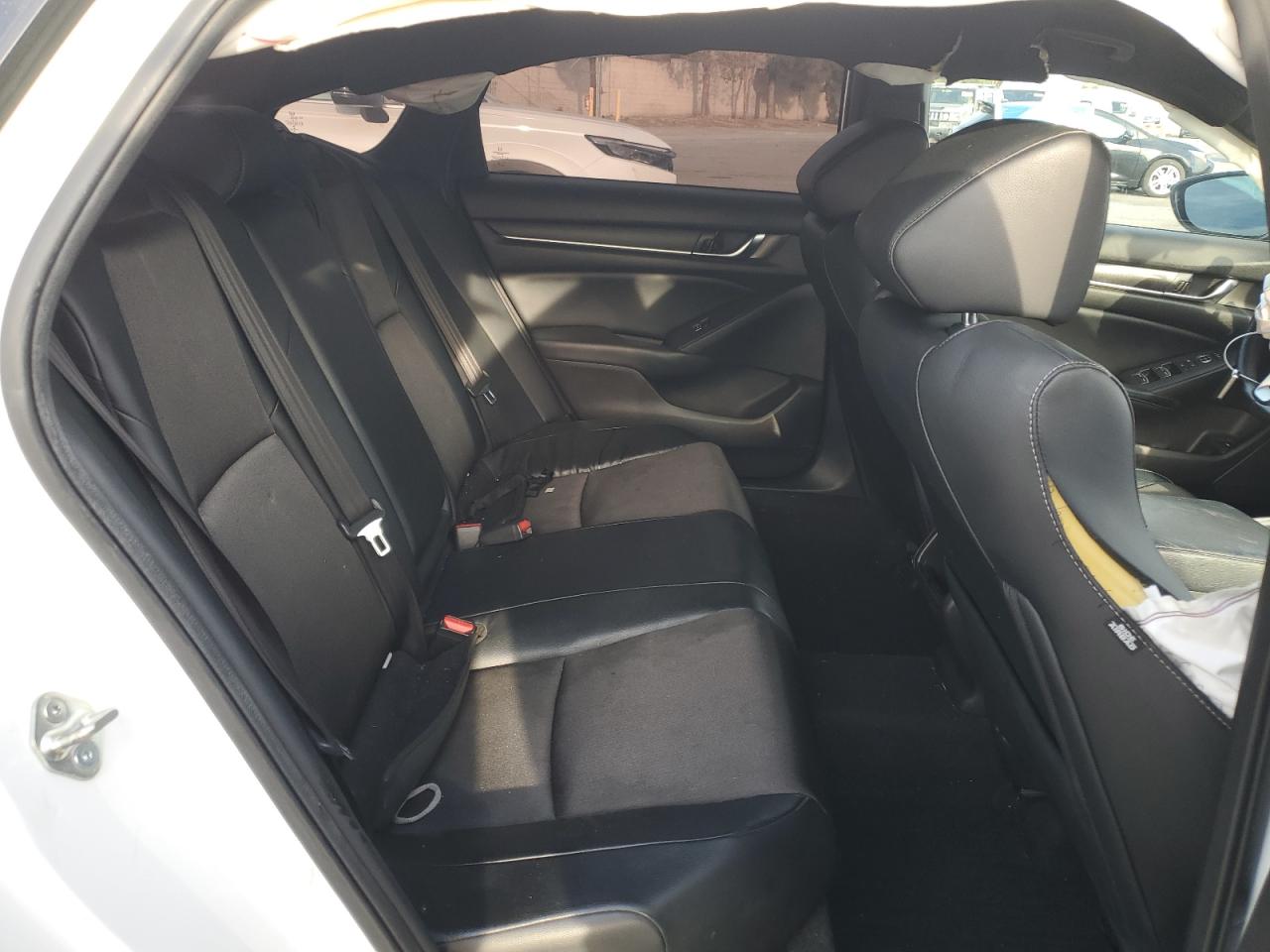 2018 Honda Accord - Image 11
