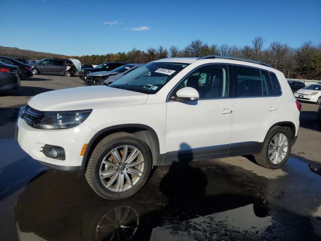  VOLKSWAGEN TIGUAN 2013 Белый