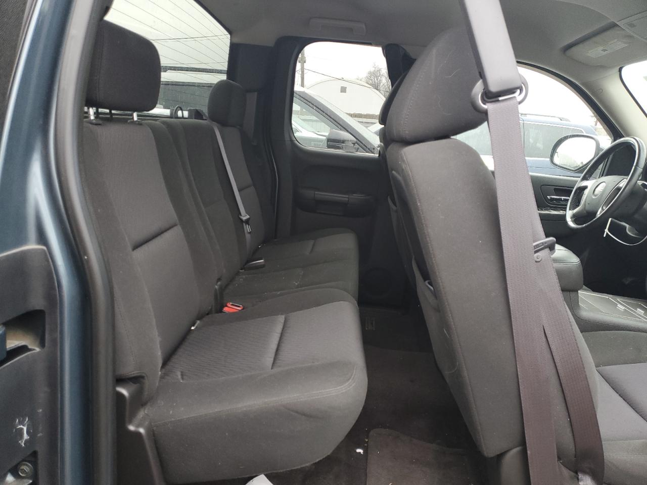 2011 GMC Sierra - Image 10