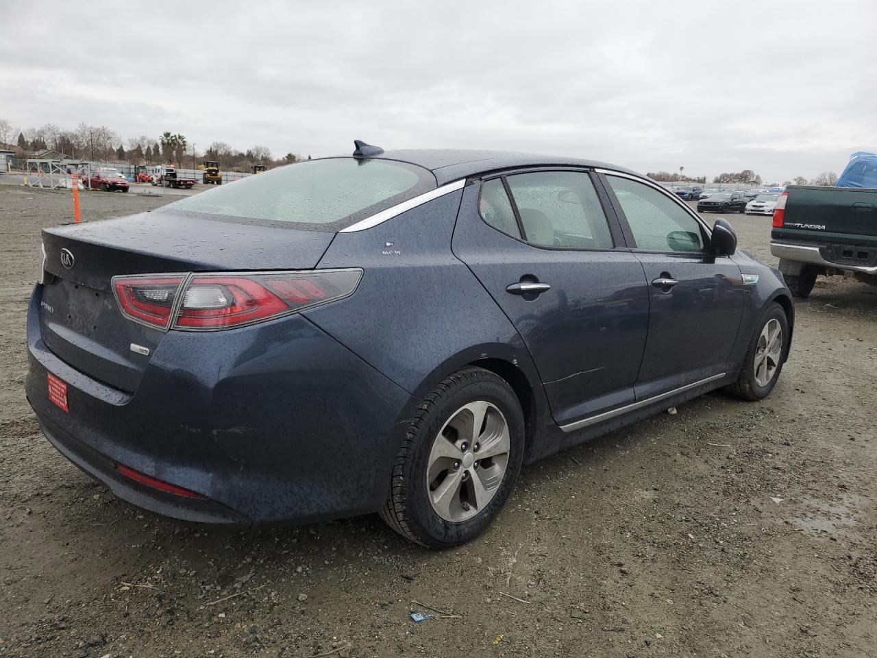 VIN KNAGM4AD1F5077724 2015 KIA OPTIMA no.3