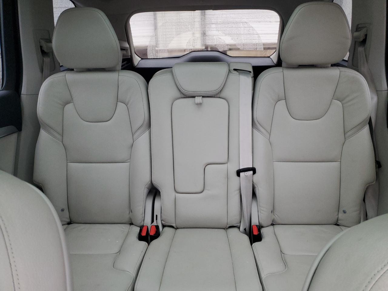 2016 Volvo XC90 - Image 10