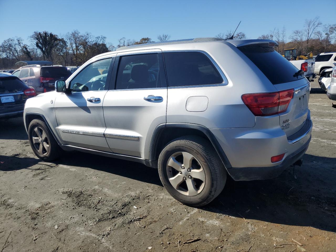 2012 Jeep Grand Cherokee - Image 2