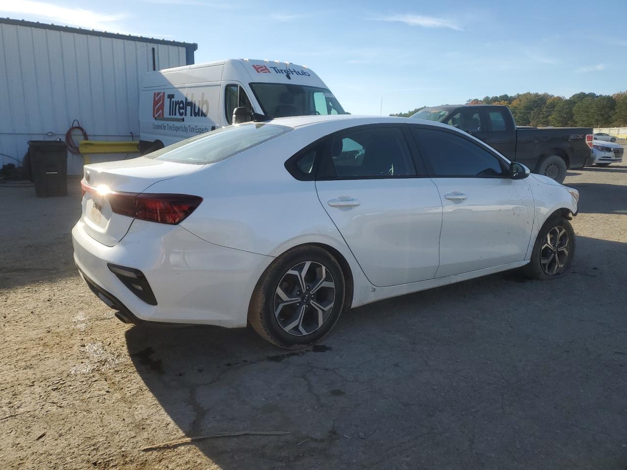 2021 Kia Forte - Image 3