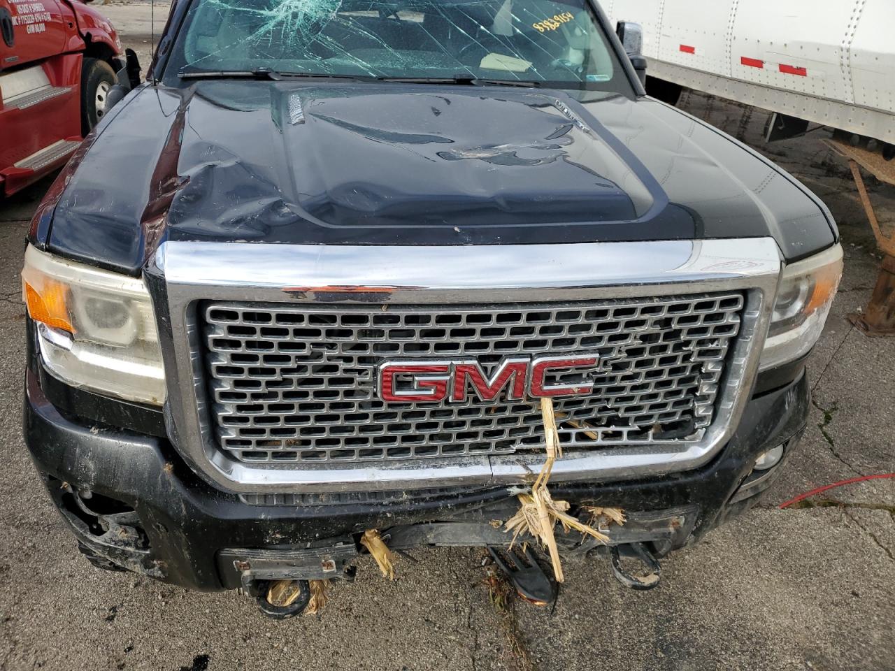 2015 GMC Sierra - Image 12