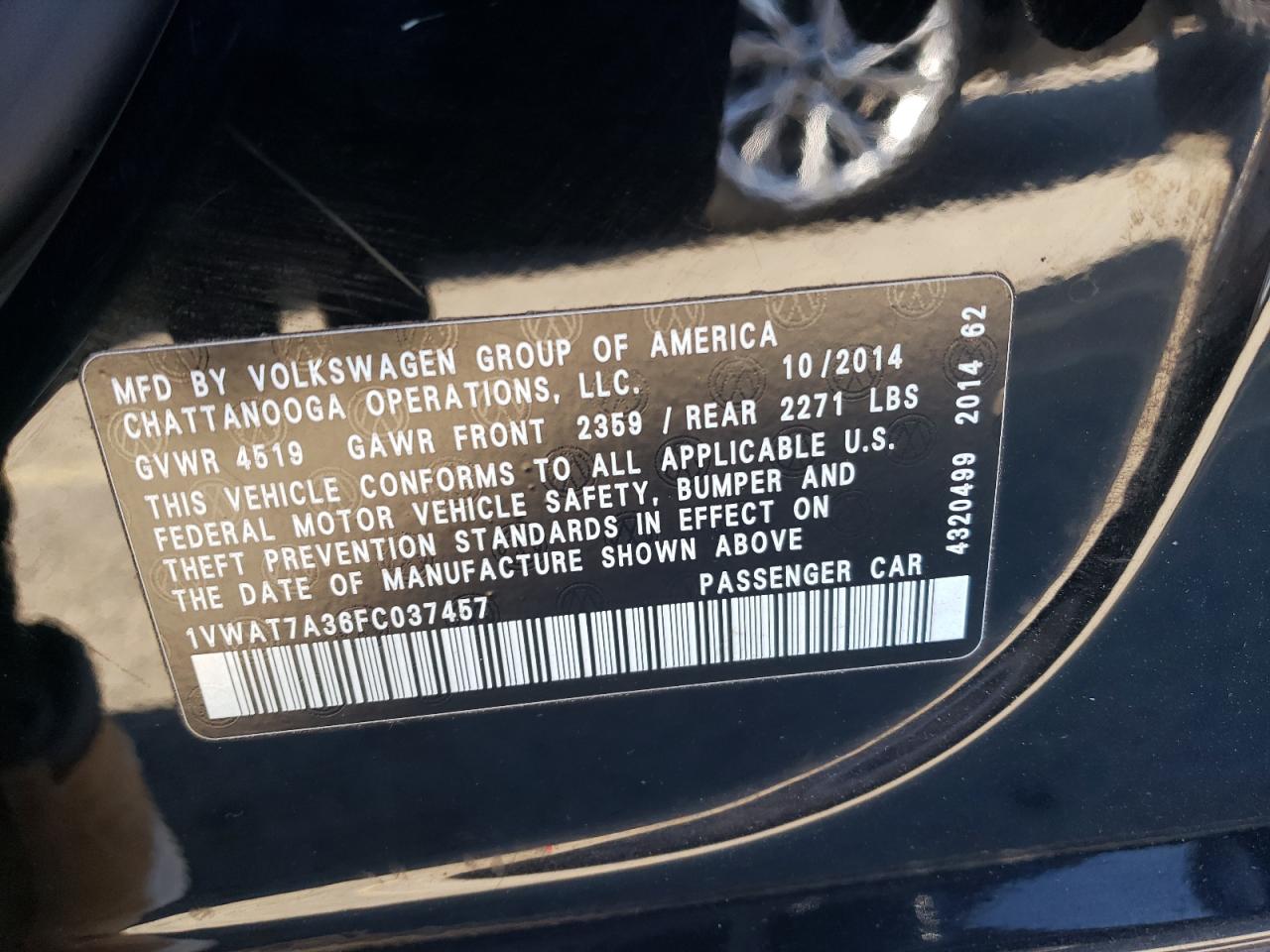 2015 Volkswagen Passat - Image 12