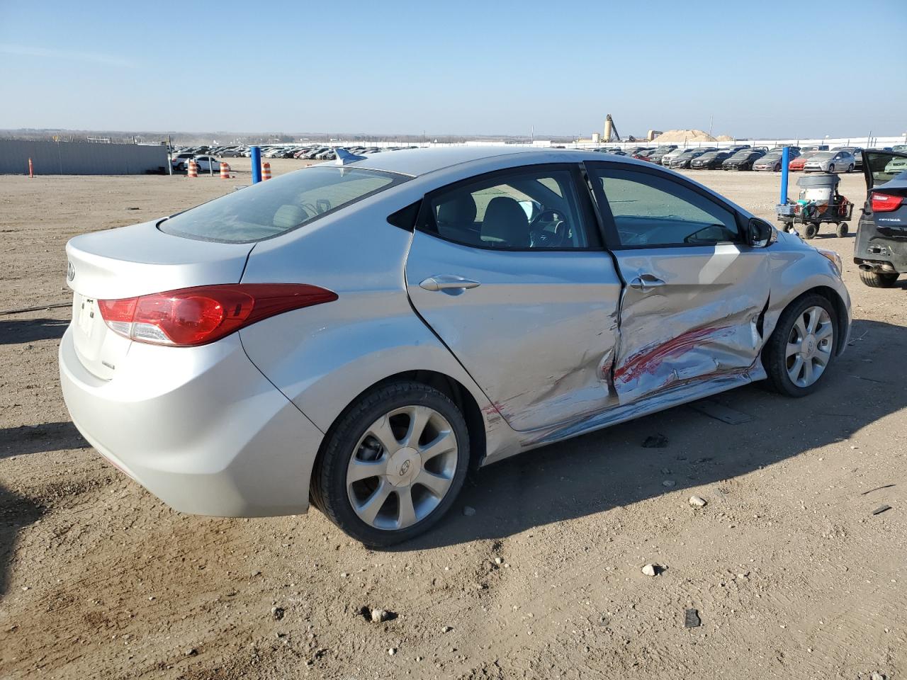 2011 Hyundai Elantra - Image 3