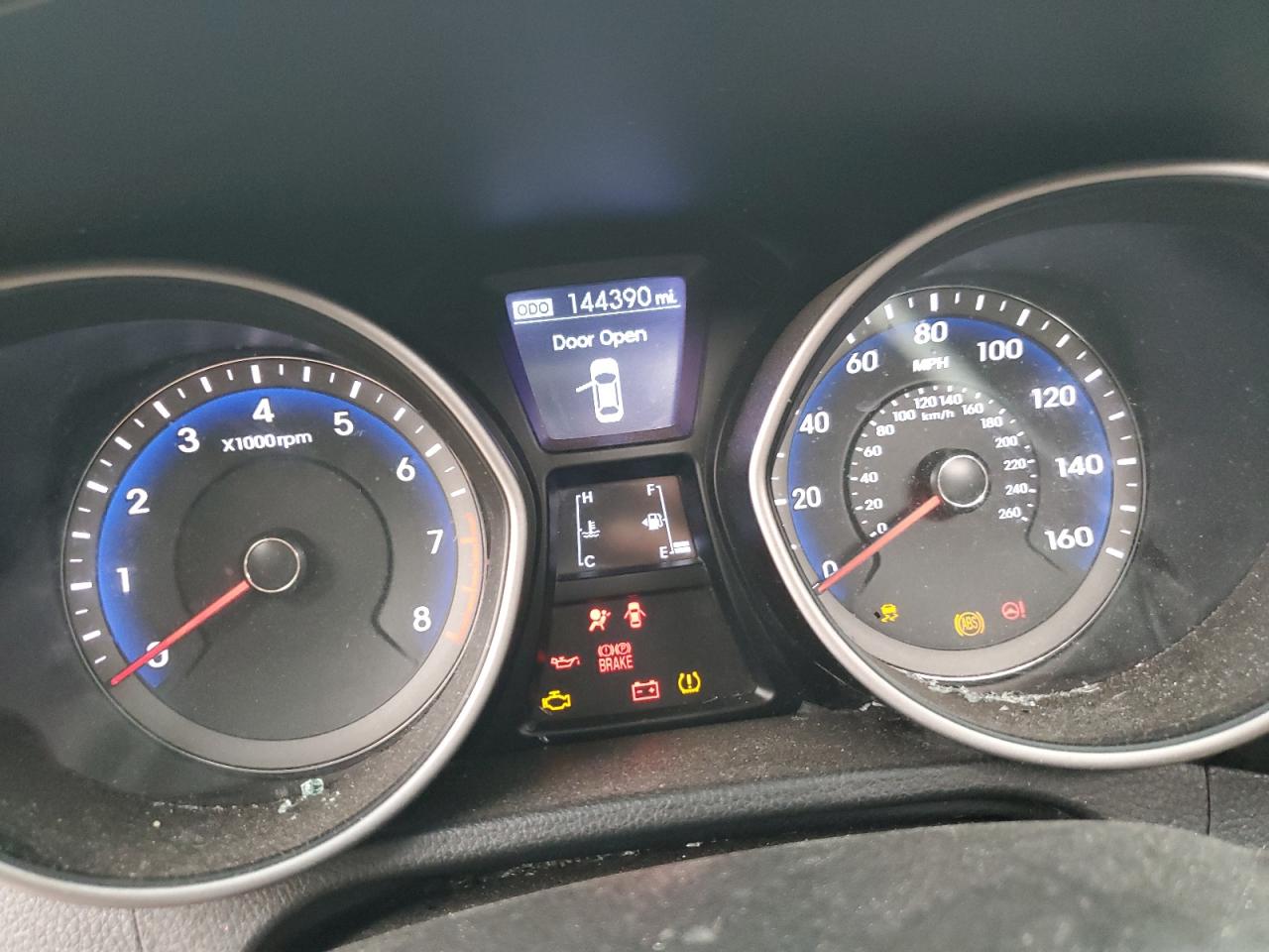 2013 Hyundai Elantra - Image 9