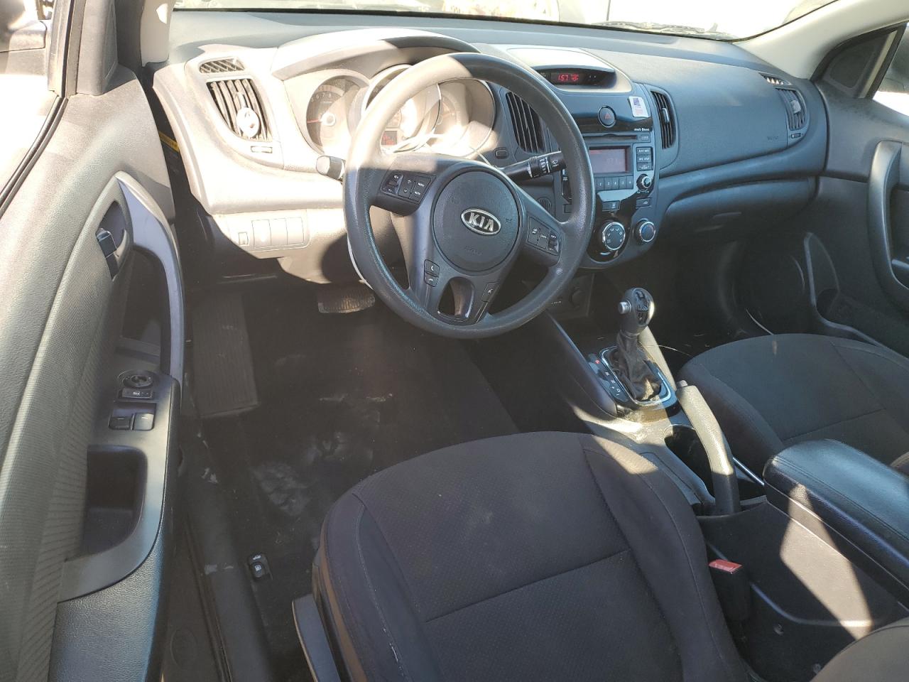 2011 Kia Forte - Image 8