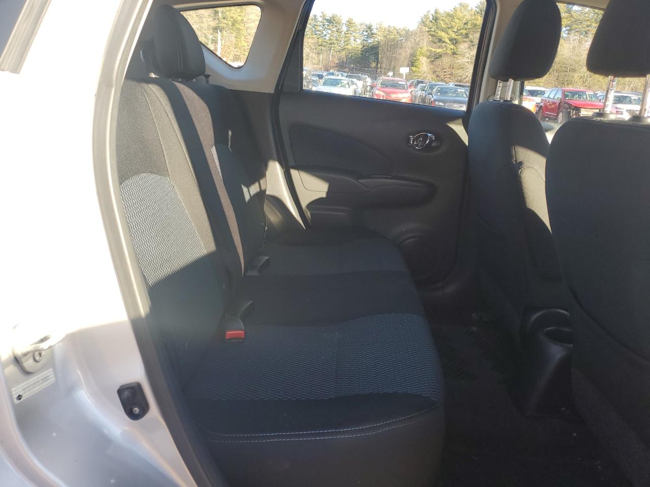 2015 Nissan Versa - Image 10