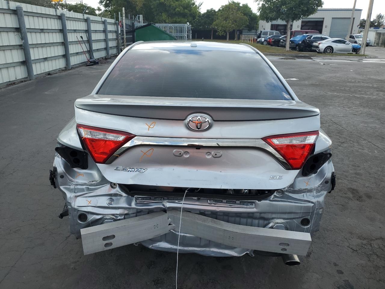 VIN 4T1BF1FK7HU417265 2017 TOYOTA CAMRY no.6