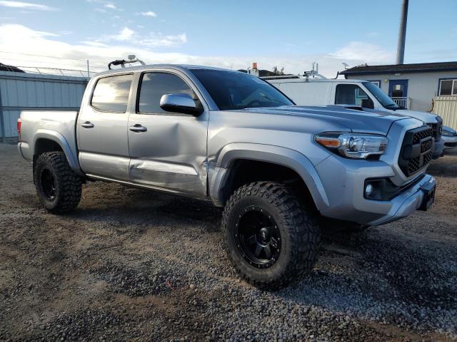  TOYOTA TACOMA 2017 Сріблястий