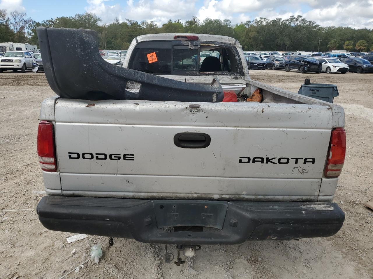 2003 Dodge Dakota - Image 6