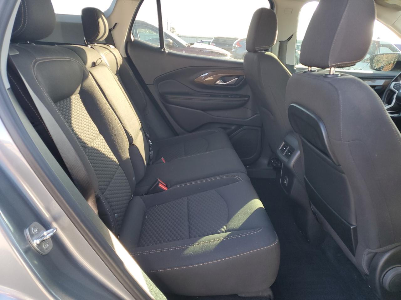 2020 GMC Terrain - Image 12
