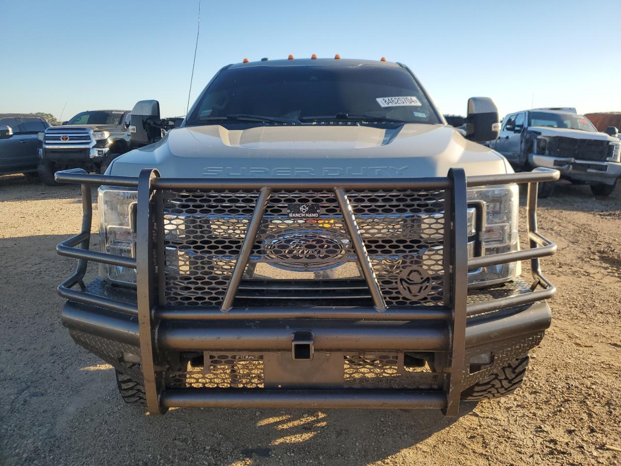 2018 Ford F350 - Image 5