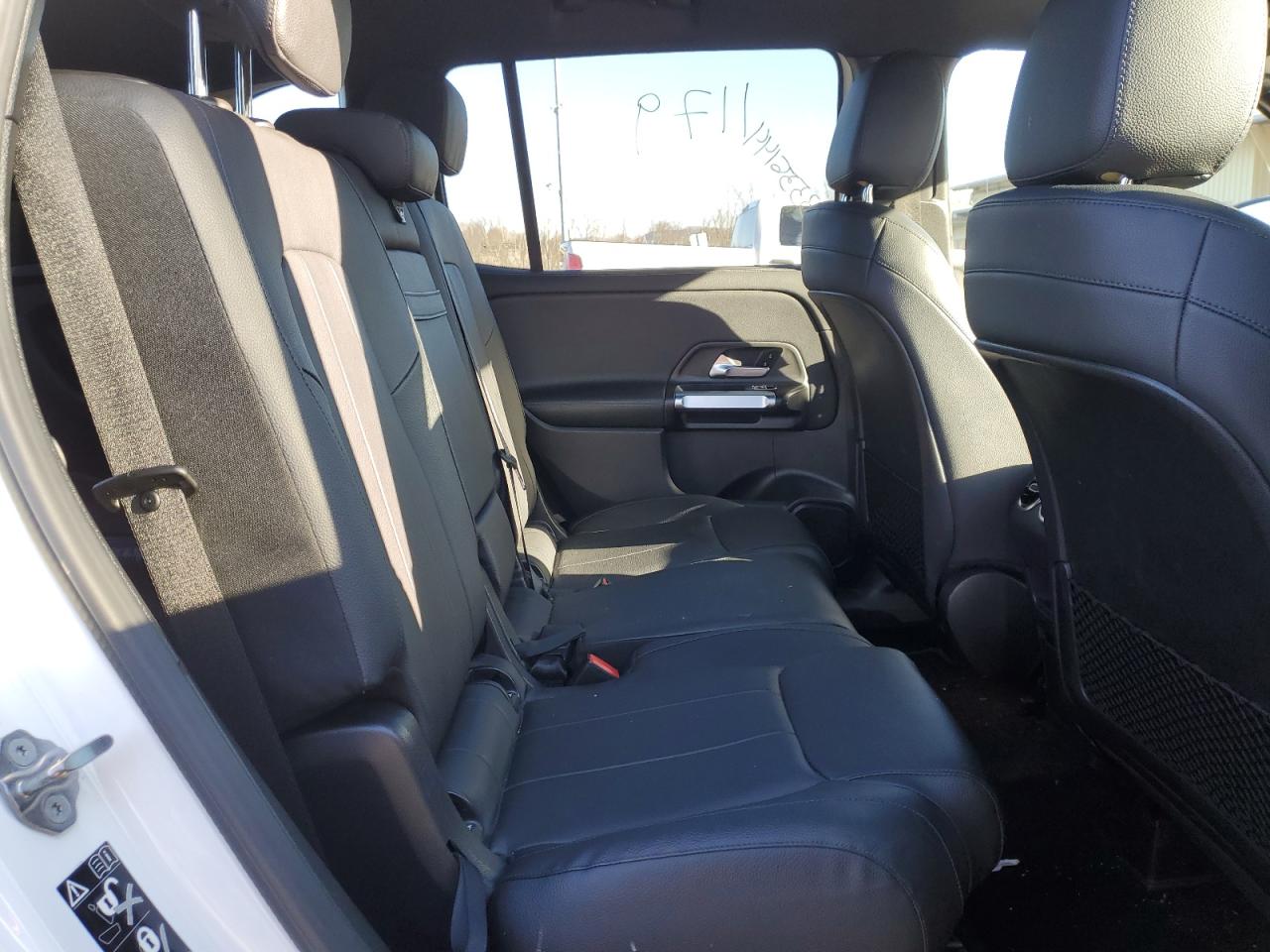 2021 Mercedes-Benz GLB - Image 11