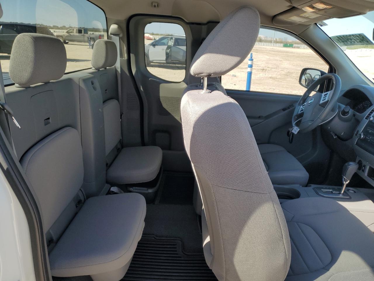 2020 Nissan Navara (Frontier) - Image 10