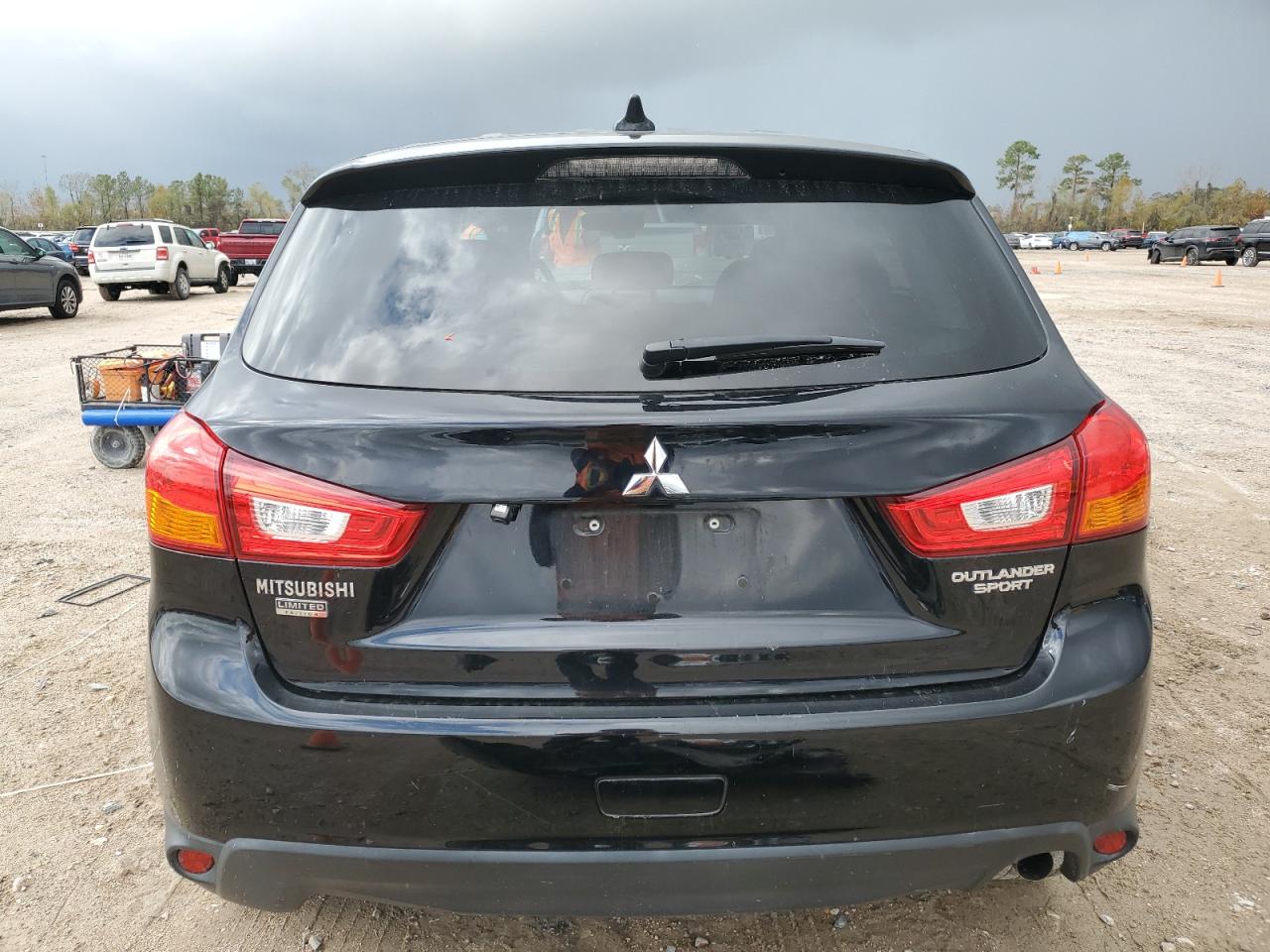 2017 Mitsubishi Outlander Sport Es VIN: JA4AP3AU1HZ039300 Lot: 84749734