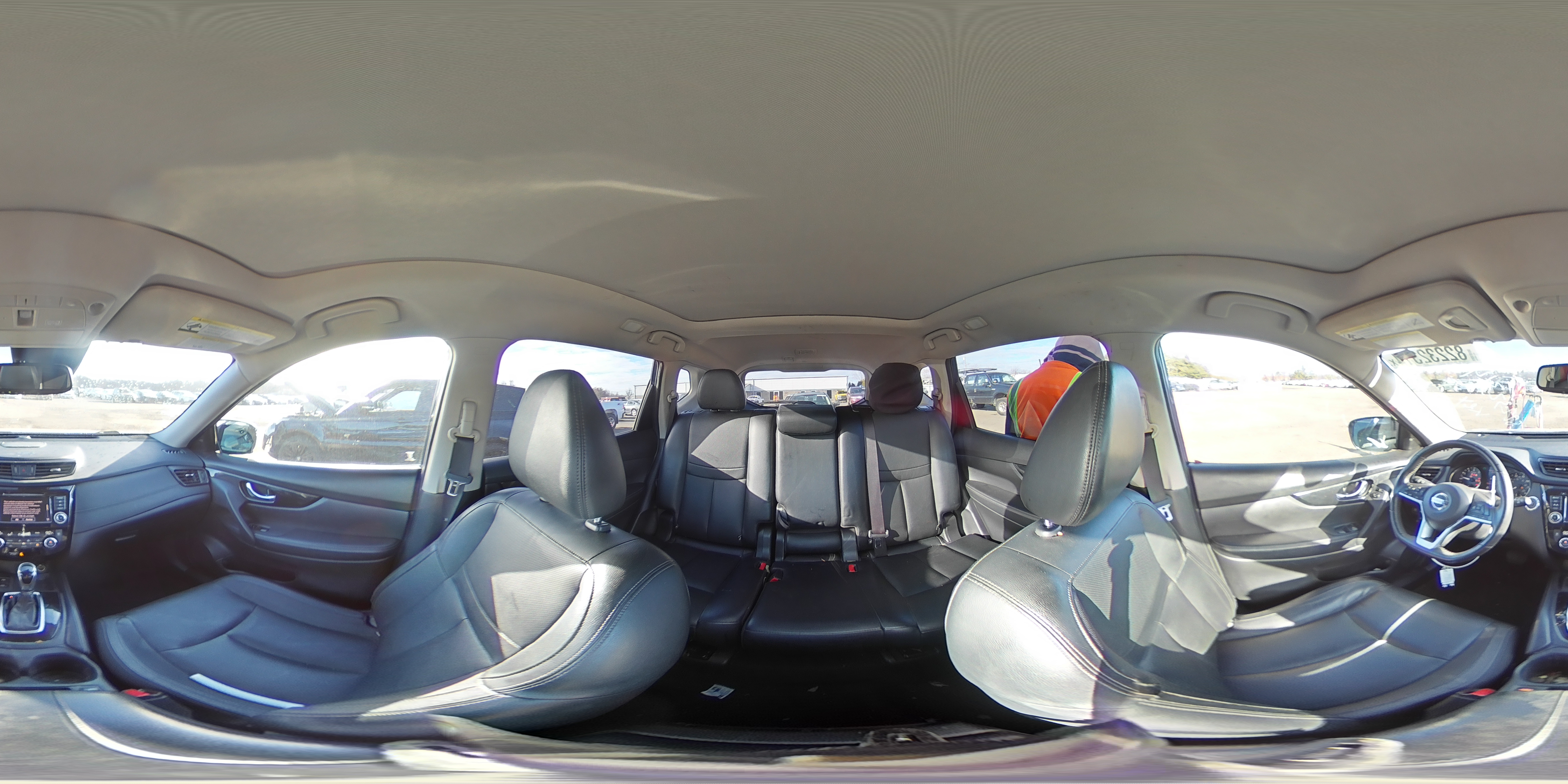 2018 Nissan Rogue - Image 13