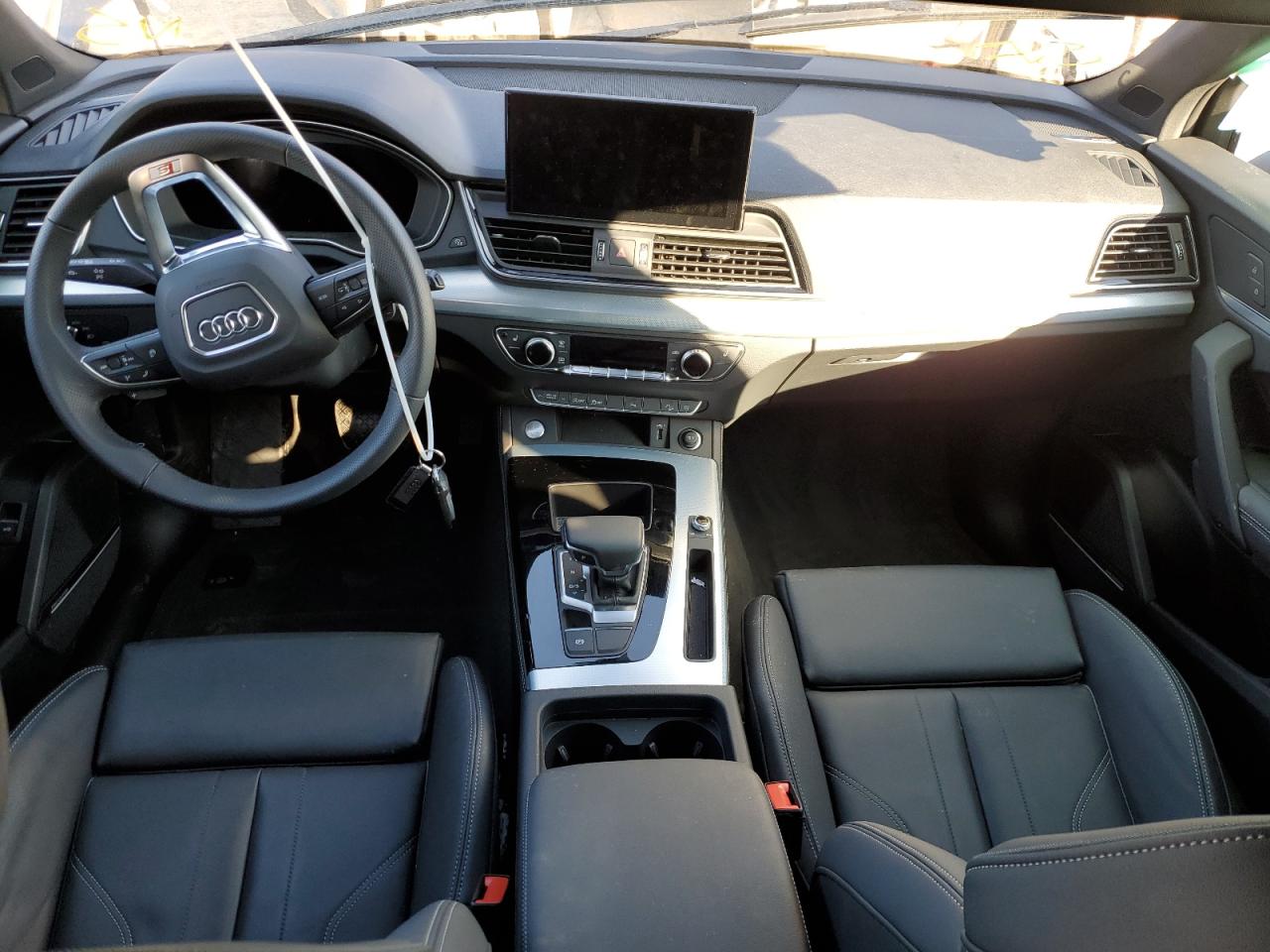2024 Audi Q5 - Image 8